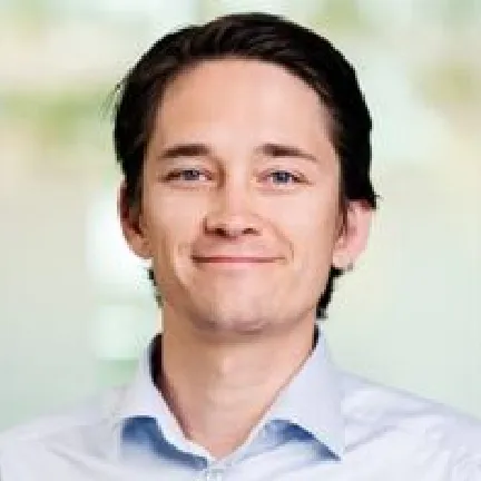 Headshot Oskar